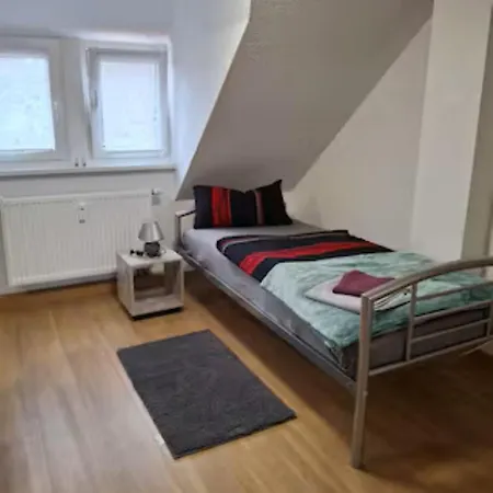 Schöne Vollausgestattete Monteurs- Gästewohnung Nähe Raffinerie Leuna Und Geiseltalsee Für 2 Personen 7 Braunsbedra