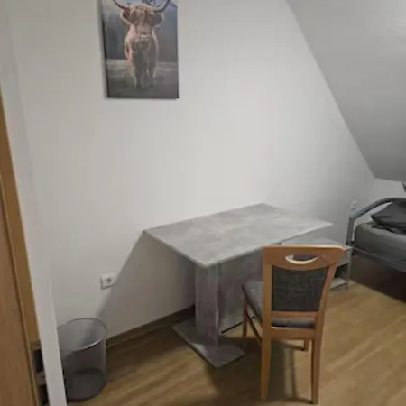 Apartment Schöne Vollausgestattete Monteurs- Gästewohnung Nähe Raffinerie Leuna Und Geiseltalsee Für 2 Personen 7 Braunsbedra